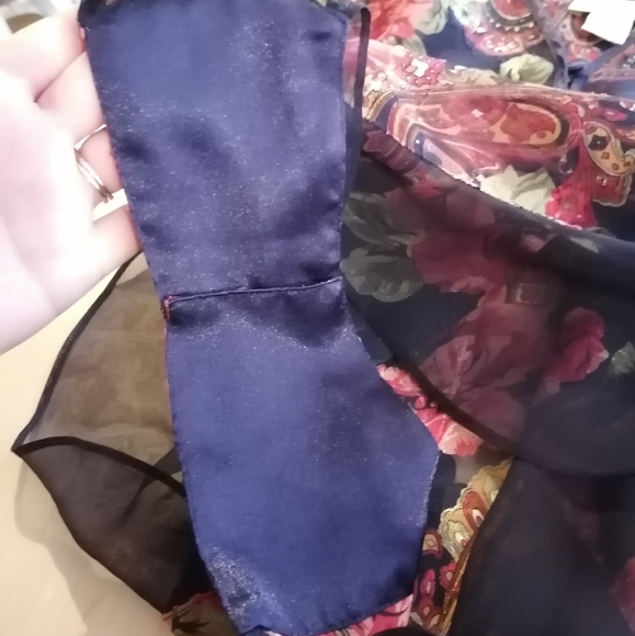 Victoria’s Secret Gold Label Floral Bodysuit - Picture 4 of 7